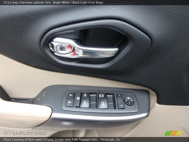 Bright White / Black/Light Frost Beige 2019 Jeep Cherokee Latitude 4x4