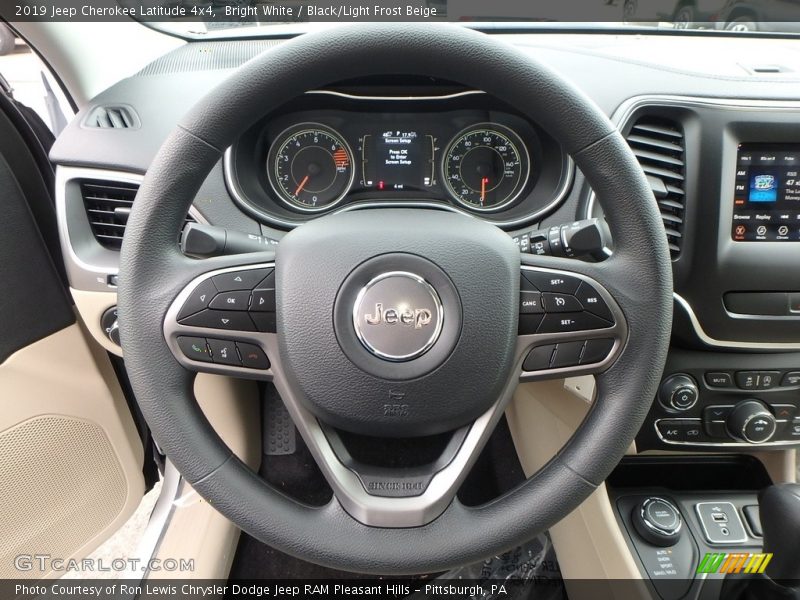 Bright White / Black/Light Frost Beige 2019 Jeep Cherokee Latitude 4x4