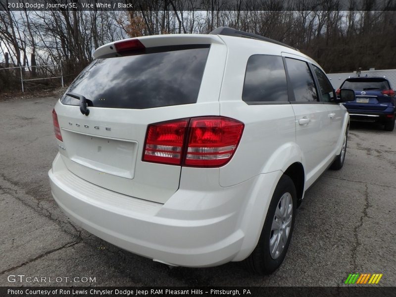 Vice White / Black 2018 Dodge Journey SE