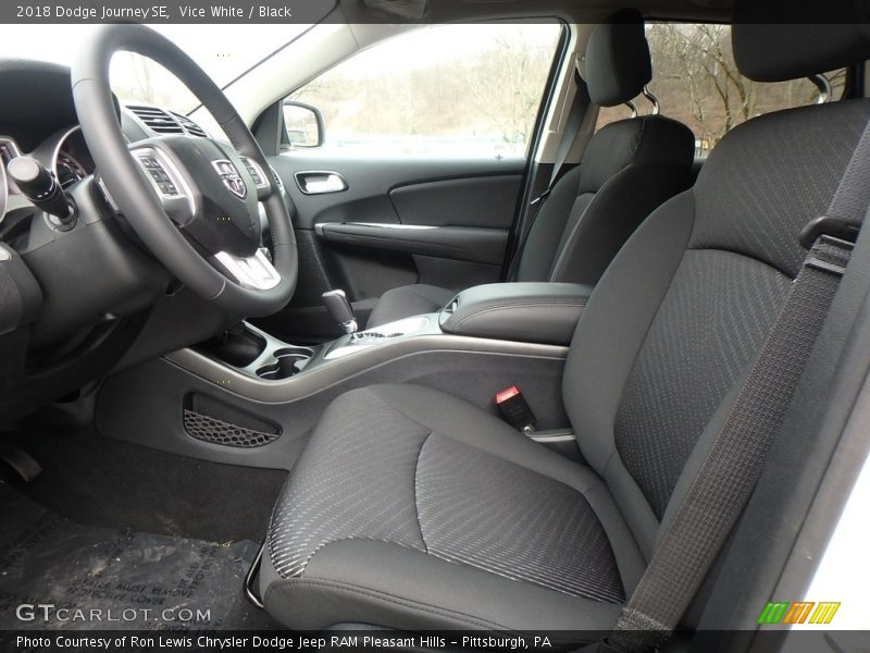 Vice White / Black 2018 Dodge Journey SE