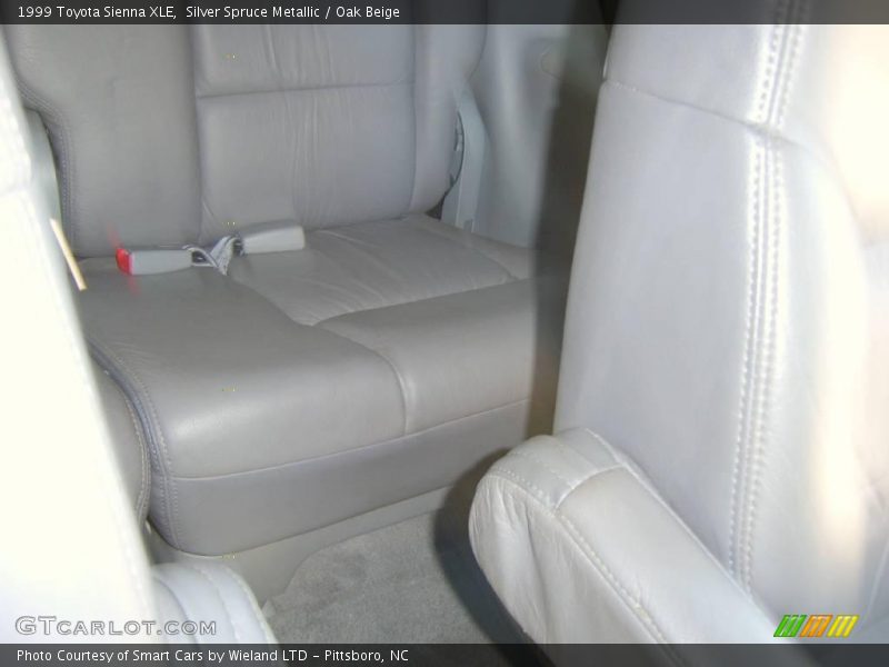 Silver Spruce Metallic / Oak Beige 1999 Toyota Sienna XLE