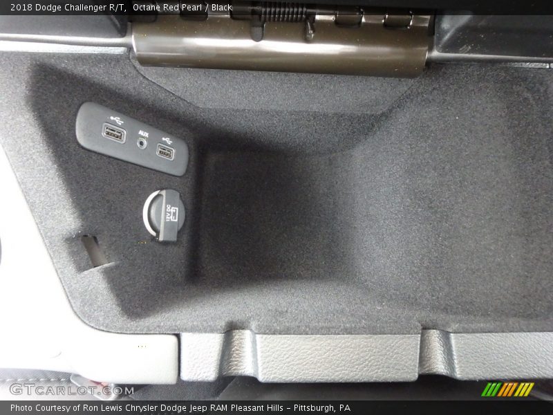 Octane Red Pearl / Black 2018 Dodge Challenger R/T