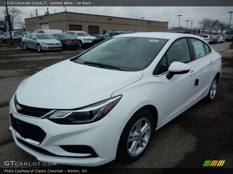Summit White / Jet Black 2018 Chevrolet Cruze LT
