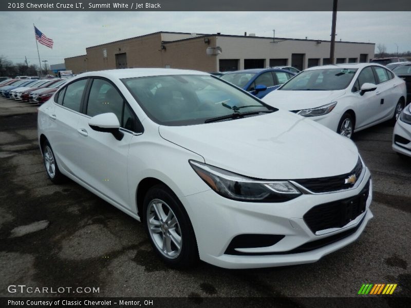 Summit White / Jet Black 2018 Chevrolet Cruze LT