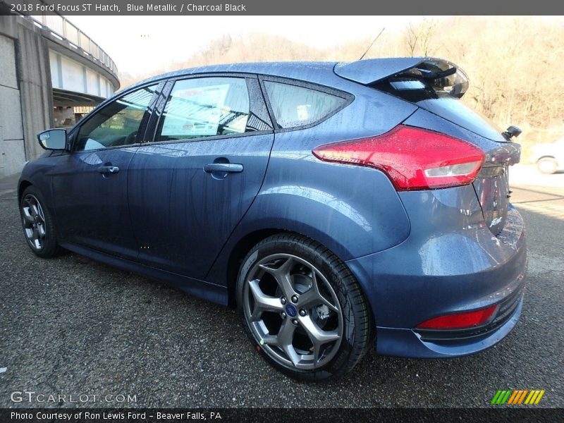 Blue Metallic / Charcoal Black 2018 Ford Focus ST Hatch