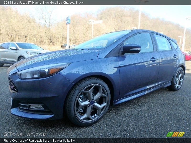 Blue Metallic / Charcoal Black 2018 Ford Focus ST Hatch