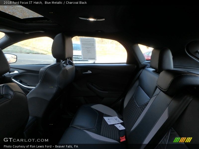 Blue Metallic / Charcoal Black 2018 Ford Focus ST Hatch