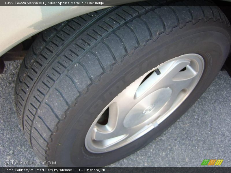 Silver Spruce Metallic / Oak Beige 1999 Toyota Sienna XLE