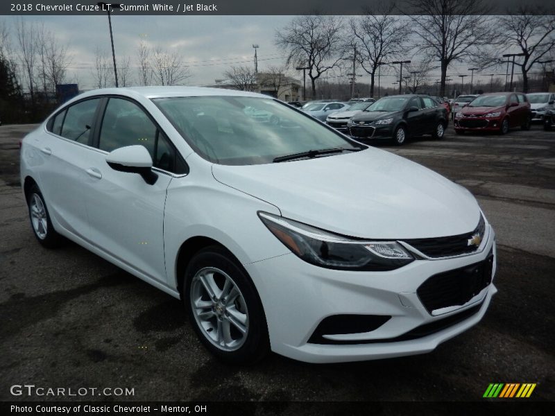 Summit White / Jet Black 2018 Chevrolet Cruze LT