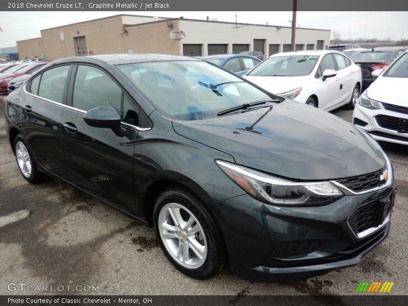 Graphite Metallic / Jet Black 2018 Chevrolet Cruze LT