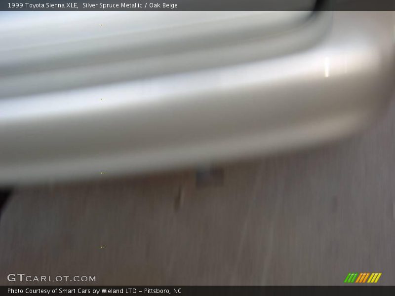 Silver Spruce Metallic / Oak Beige 1999 Toyota Sienna XLE