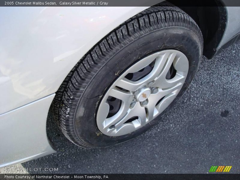 Galaxy Silver Metallic / Gray 2005 Chevrolet Malibu Sedan