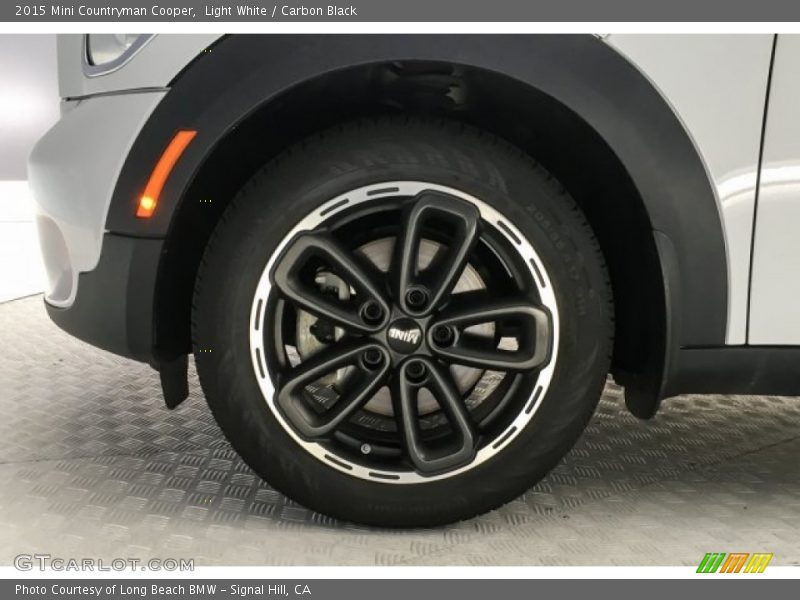 Light White / Carbon Black 2015 Mini Countryman Cooper