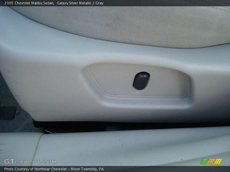 Galaxy Silver Metallic / Gray 2005 Chevrolet Malibu Sedan