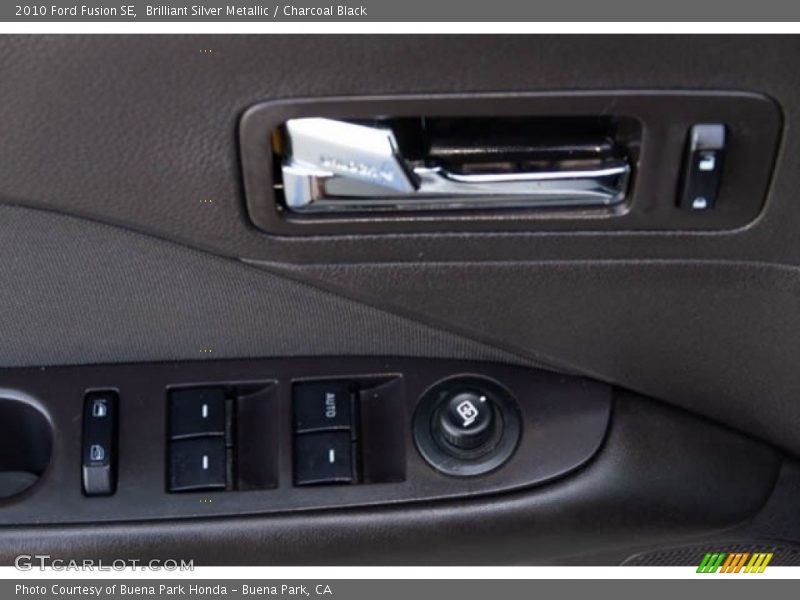 Brilliant Silver Metallic / Charcoal Black 2010 Ford Fusion SE