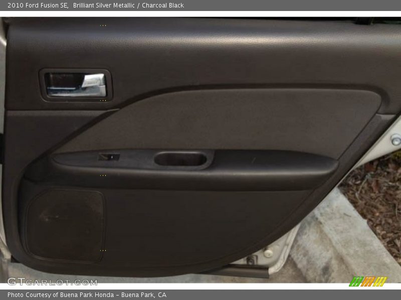 Brilliant Silver Metallic / Charcoal Black 2010 Ford Fusion SE