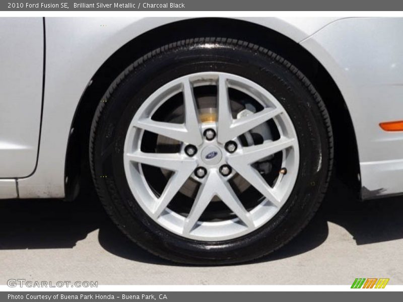 Brilliant Silver Metallic / Charcoal Black 2010 Ford Fusion SE