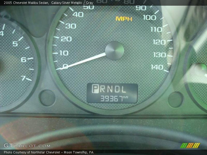 Galaxy Silver Metallic / Gray 2005 Chevrolet Malibu Sedan