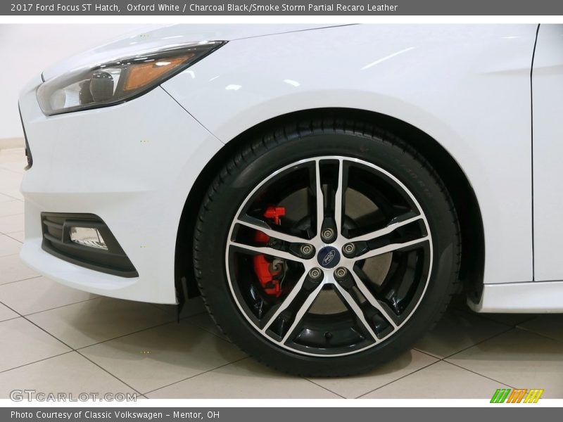 Oxford White / Charcoal Black/Smoke Storm Partial Recaro Leather 2017 Ford Focus ST Hatch
