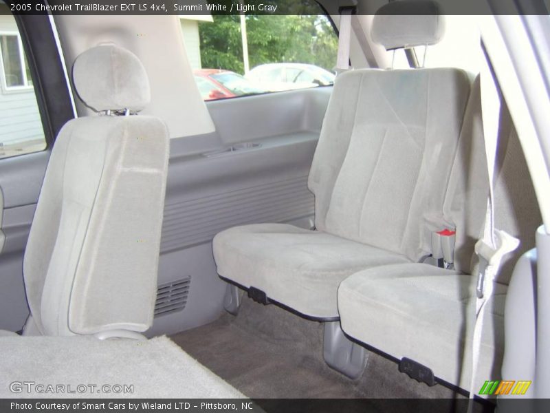 Summit White / Light Gray 2005 Chevrolet TrailBlazer EXT LS 4x4