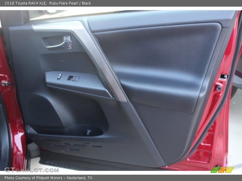 Ruby Flare Pearl / Black 2018 Toyota RAV4 XLE