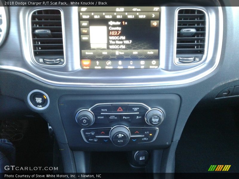 White Knuckle / Black 2018 Dodge Charger R/T Scat Pack