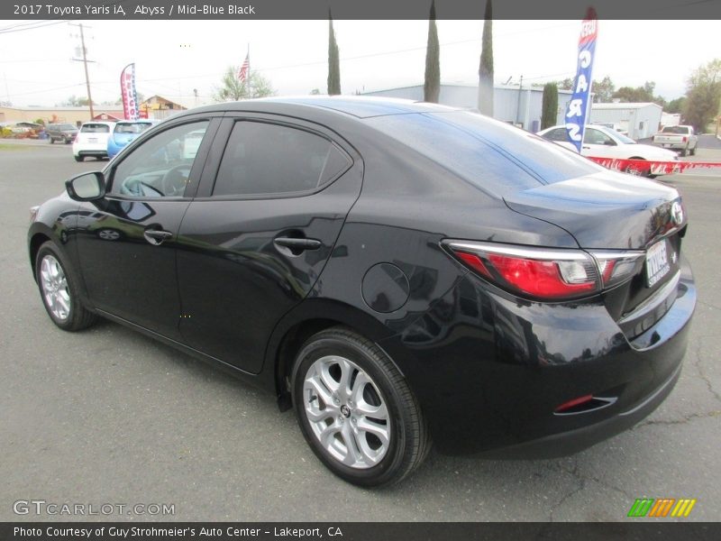 Abyss / Mid-Blue Black 2017 Toyota Yaris iA