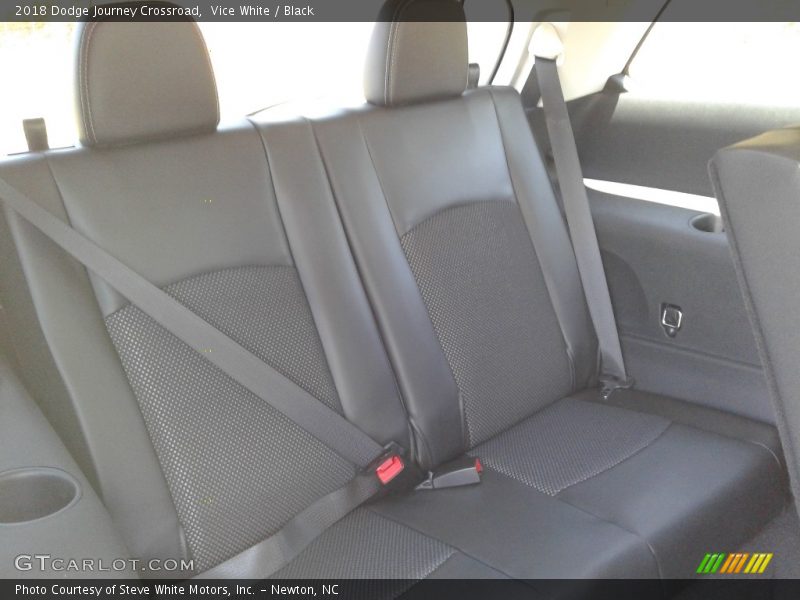 Vice White / Black 2018 Dodge Journey Crossroad