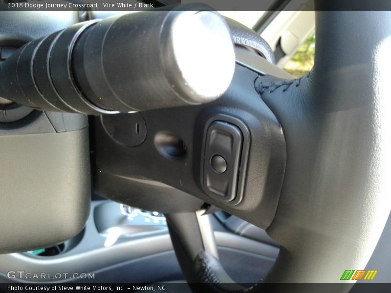 Vice White / Black 2018 Dodge Journey Crossroad