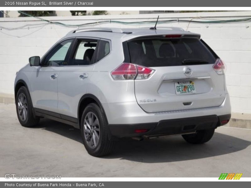 Brilliant Silver / Charcoal 2016 Nissan Rogue SL