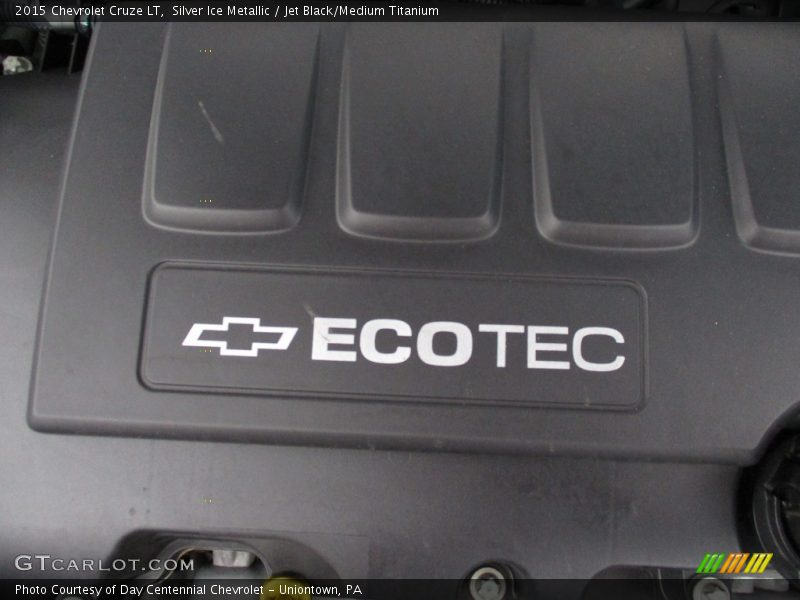 Silver Ice Metallic / Jet Black/Medium Titanium 2015 Chevrolet Cruze LT