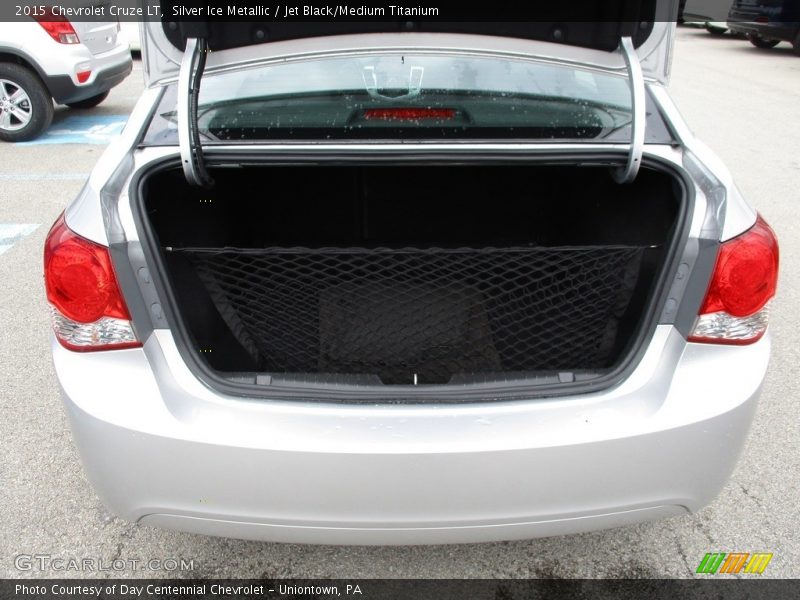 Silver Ice Metallic / Jet Black/Medium Titanium 2015 Chevrolet Cruze LT