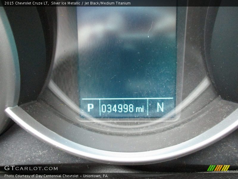 Silver Ice Metallic / Jet Black/Medium Titanium 2015 Chevrolet Cruze LT