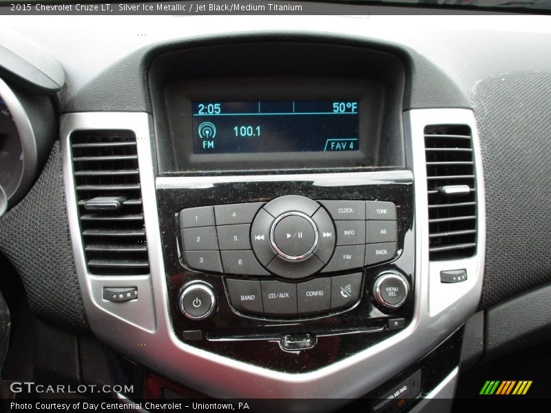 Silver Ice Metallic / Jet Black/Medium Titanium 2015 Chevrolet Cruze LT