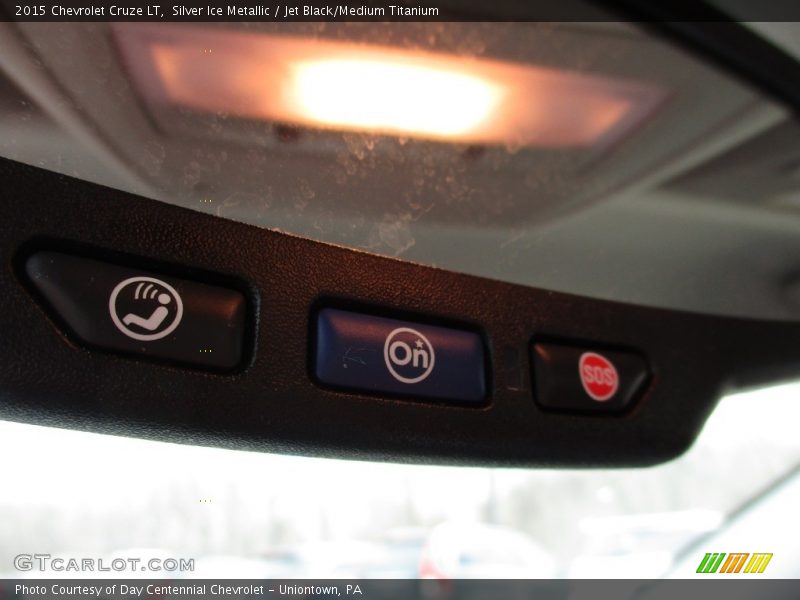 Silver Ice Metallic / Jet Black/Medium Titanium 2015 Chevrolet Cruze LT