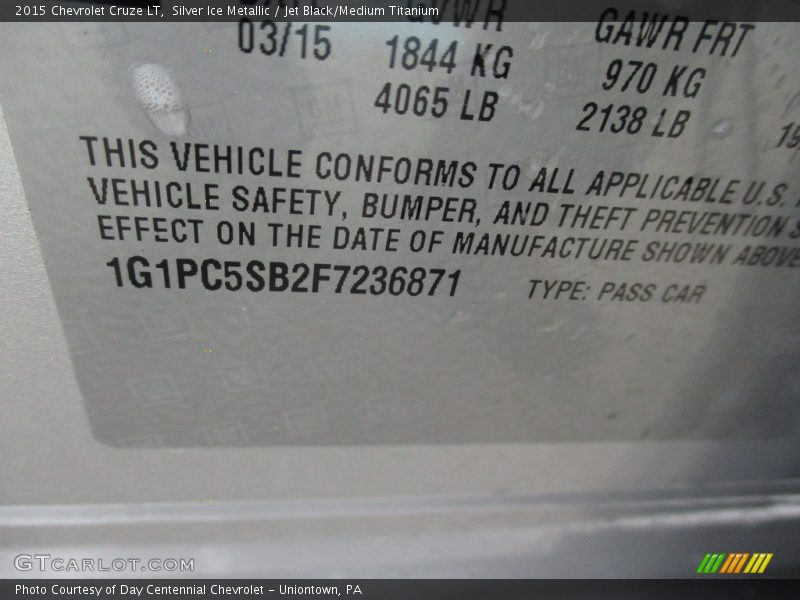 Silver Ice Metallic / Jet Black/Medium Titanium 2015 Chevrolet Cruze LT