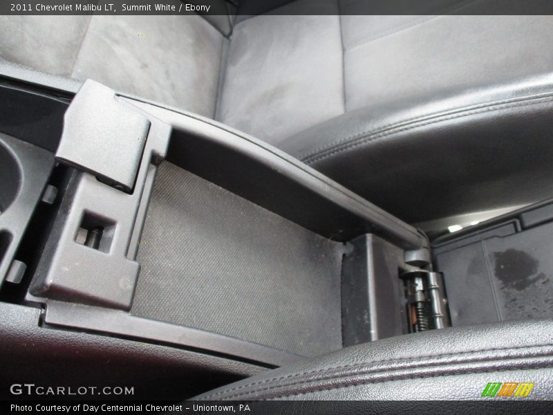 Summit White / Ebony 2011 Chevrolet Malibu LT