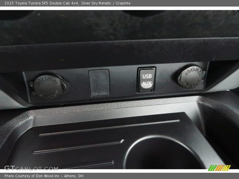 Silver Sky Metallic / Graphite 2015 Toyota Tundra SR5 Double Cab 4x4