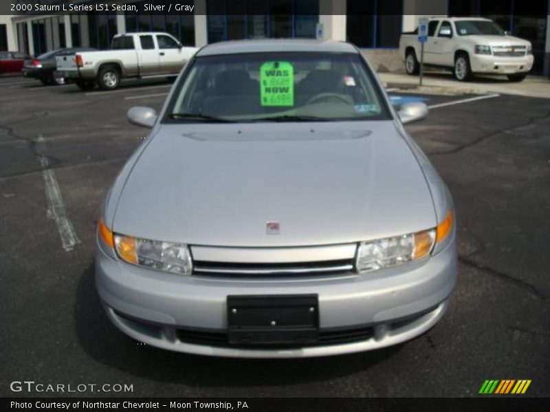 Silver / Gray 2000 Saturn L Series LS1 Sedan