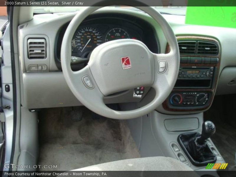 Silver / Gray 2000 Saturn L Series LS1 Sedan