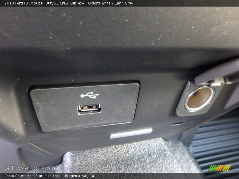 Oxford White / Earth Gray 2018 Ford F350 Super Duty XL Crew Cab 4x4