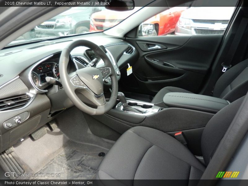 Pepperdust Metallic / Jet Black 2018 Chevrolet Malibu LT