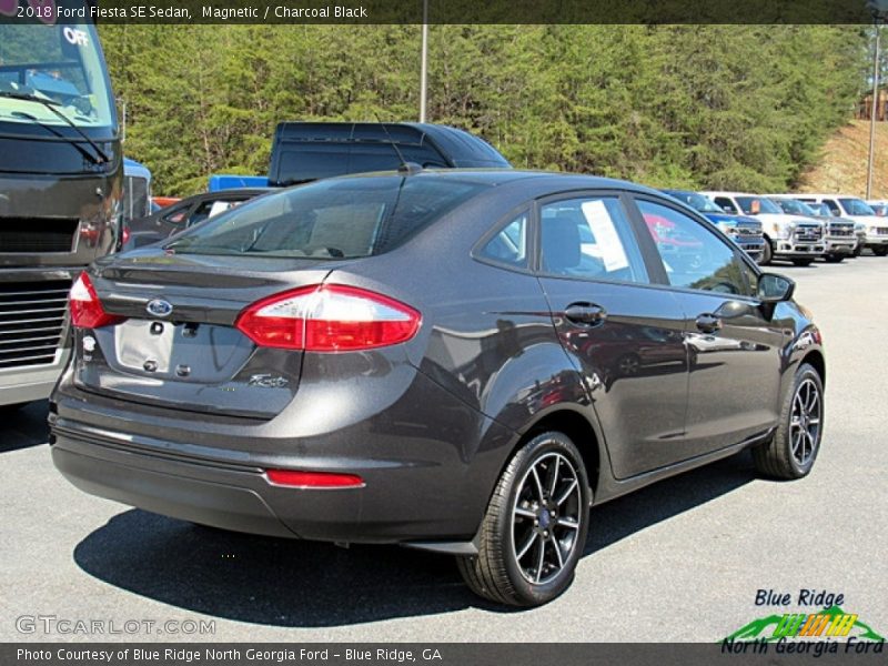 Magnetic / Charcoal Black 2018 Ford Fiesta SE Sedan