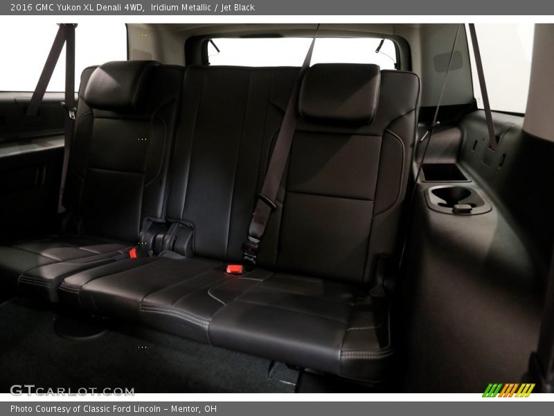Iridium Metallic / Jet Black 2016 GMC Yukon XL Denali 4WD