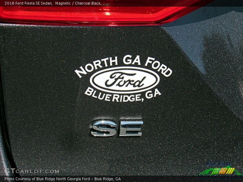 Magnetic / Charcoal Black 2018 Ford Fiesta SE Sedan