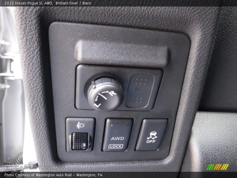 Brilliant Silver / Black 2013 Nissan Rogue SL AWD