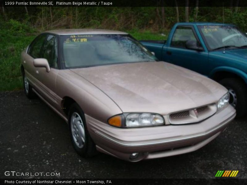Platinum Beige Metallic / Taupe 1999 Pontiac Bonneville SE