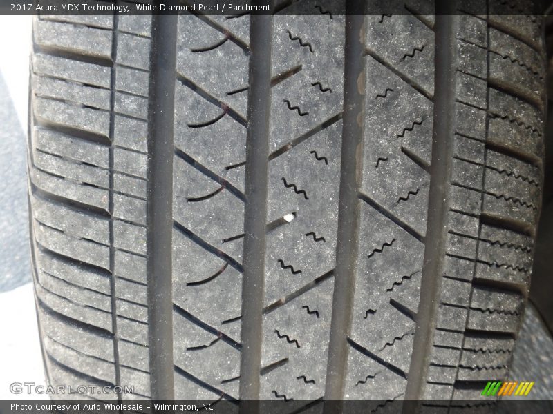 White Diamond Pearl / Parchment 2017 Acura MDX Technology