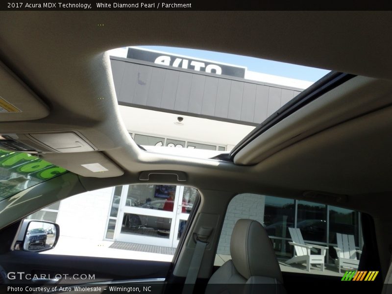 White Diamond Pearl / Parchment 2017 Acura MDX Technology