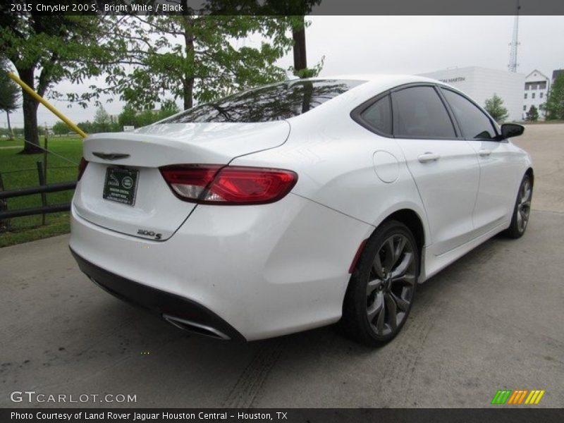 Bright White / Black 2015 Chrysler 200 S